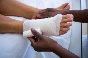 Steps in Treating Wounds on the Feet